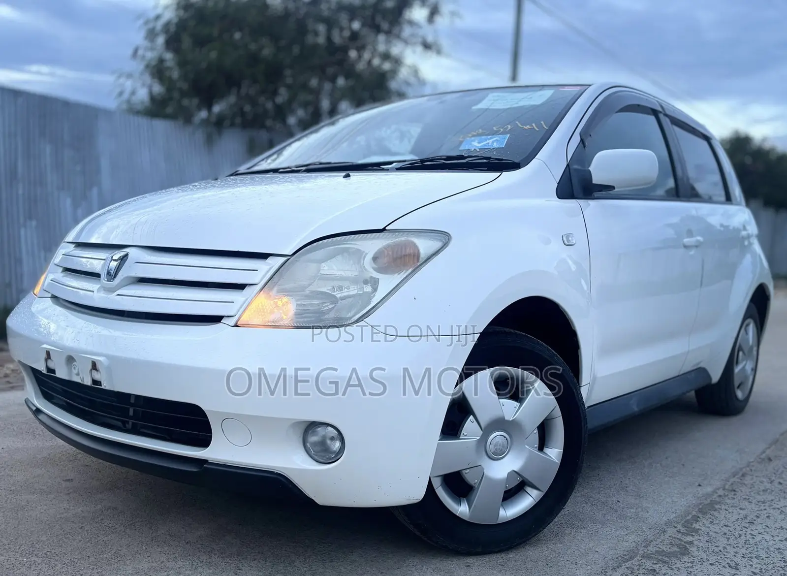 Toyota IST 2004 Pearl