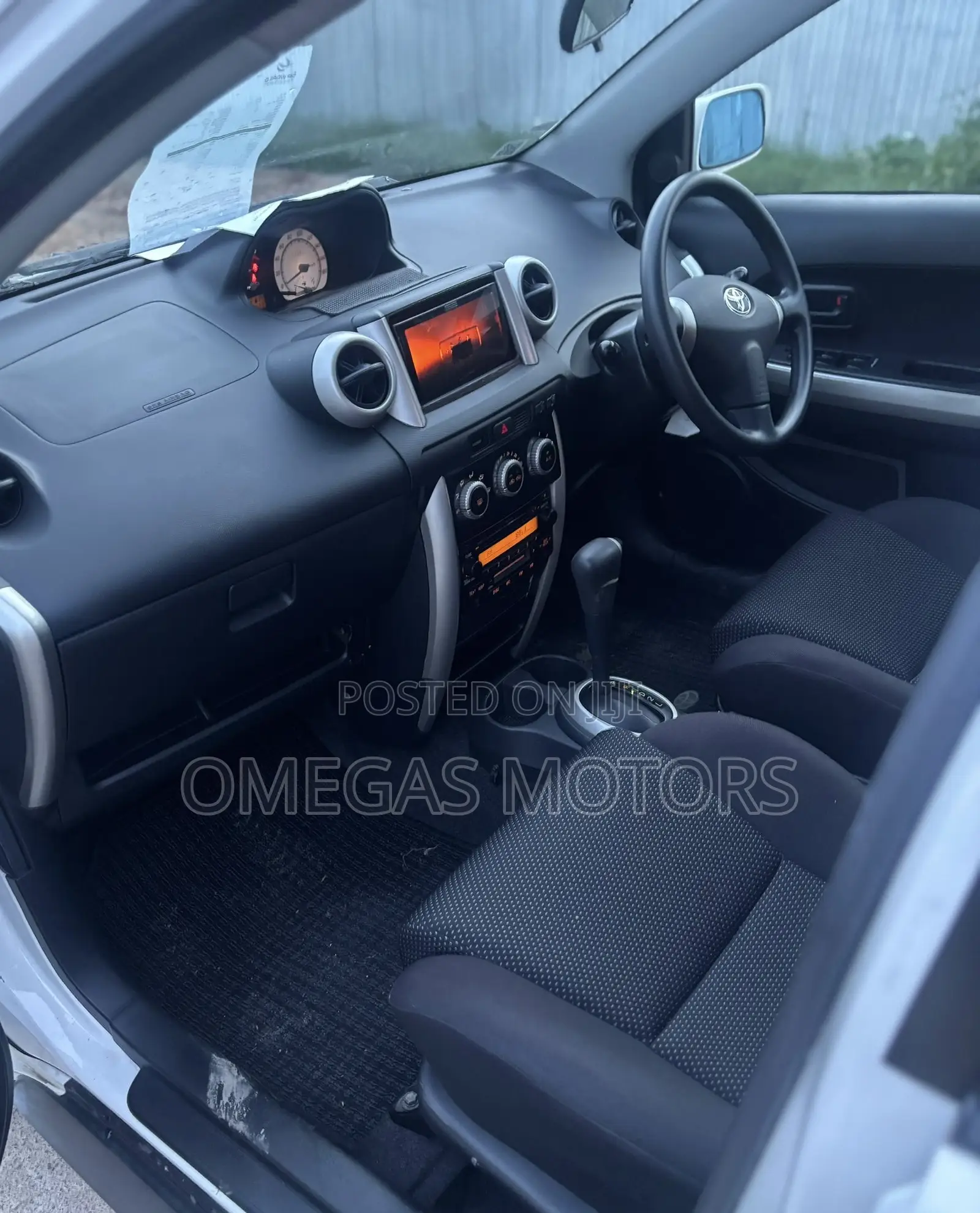 Toyota IST 2004 Pearl