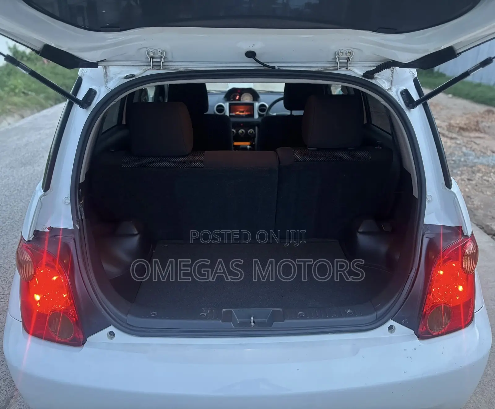 Toyota IST 2004 Pearl