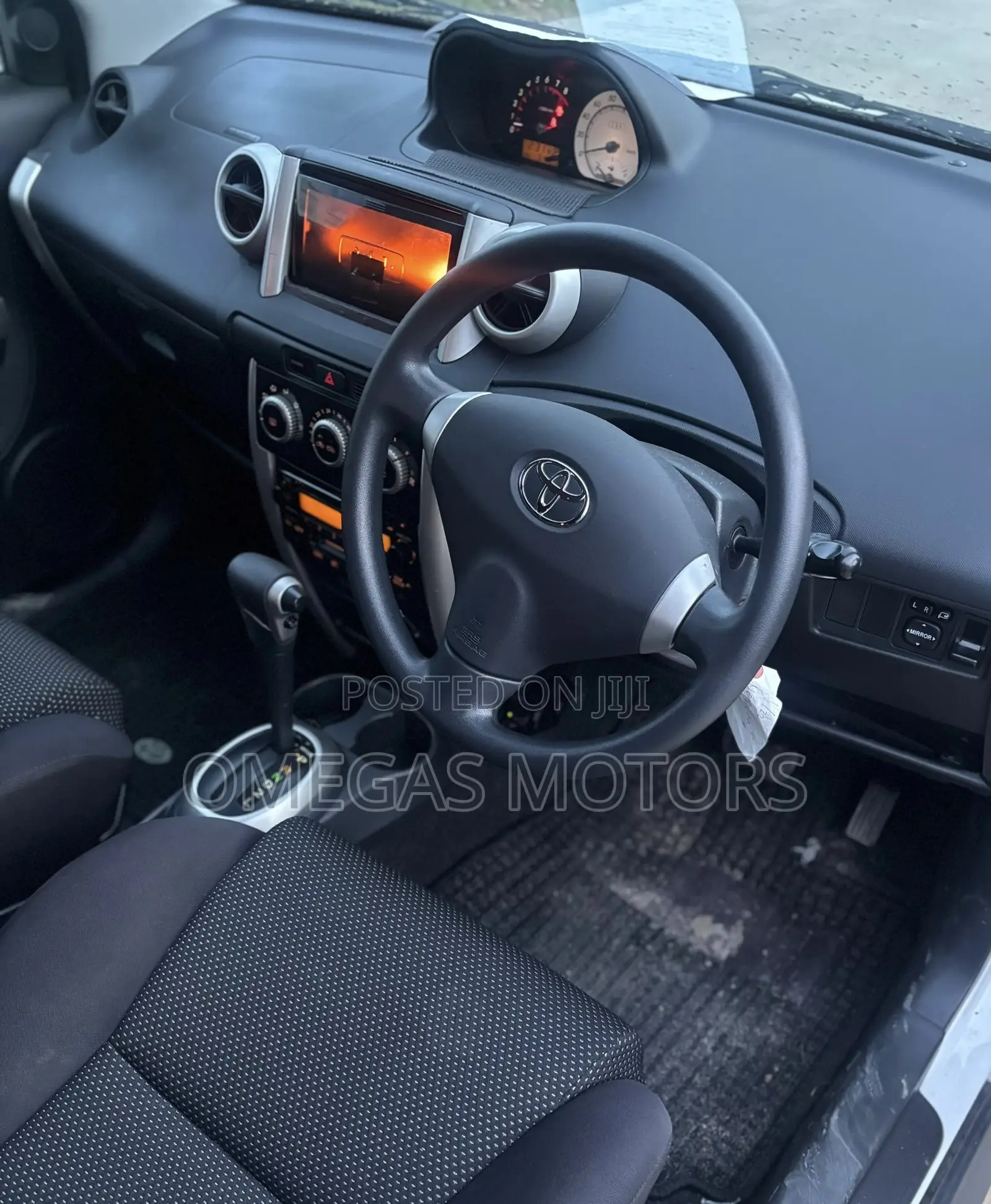 Toyota IST 2004 Pearl