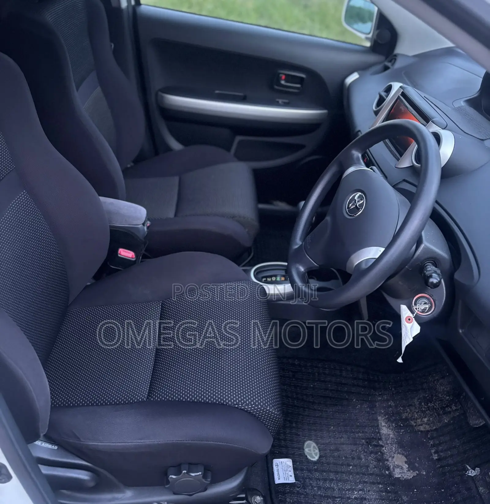 Toyota IST 2004 Pearl