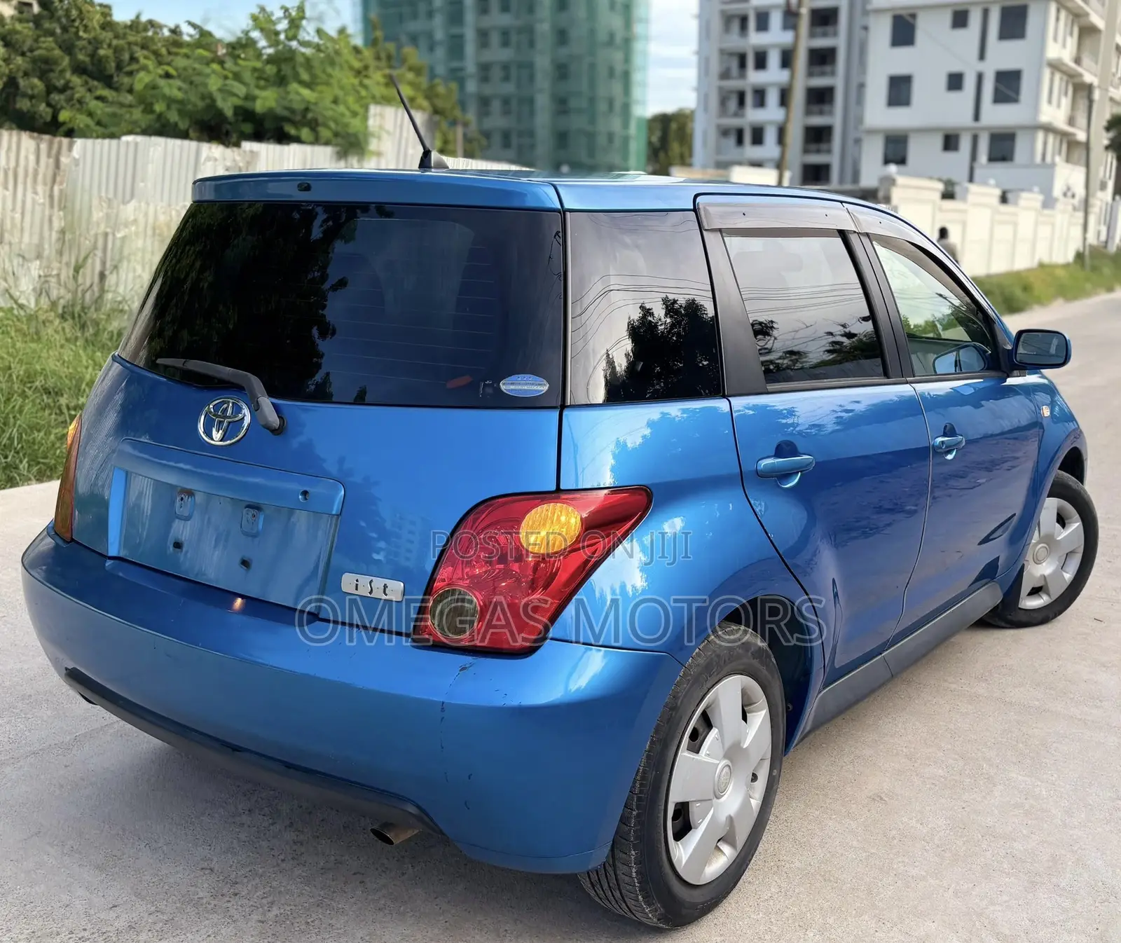 Toyota IST 2003 Blue