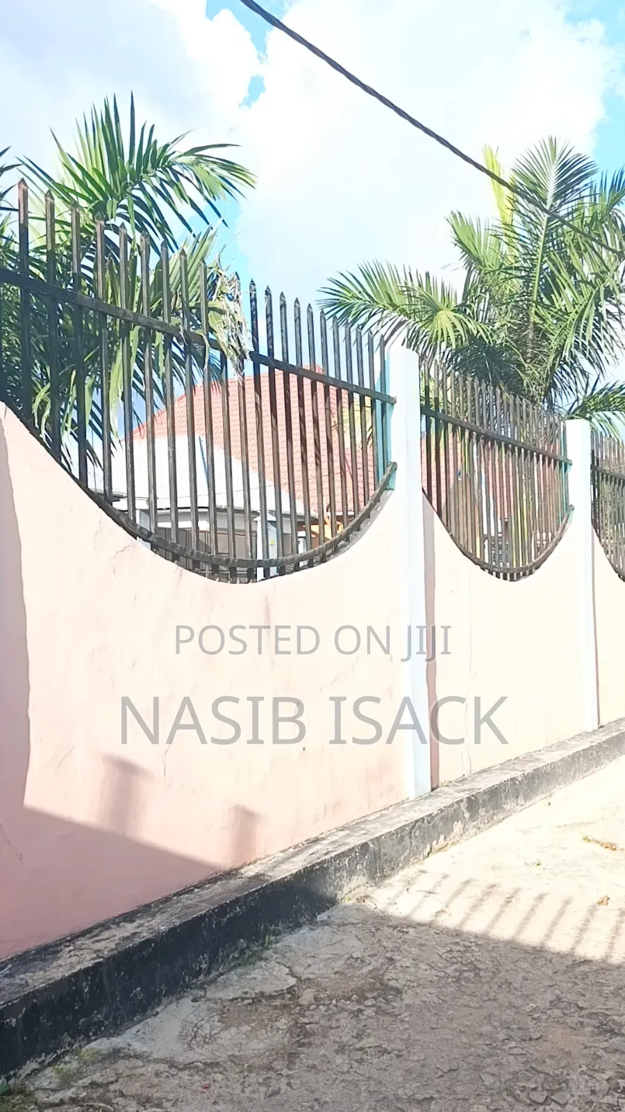 Furnished 10bdrm House in Nyakato for sale