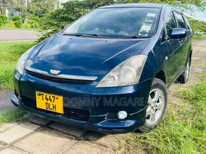 Toyota Wish 2005 Blue