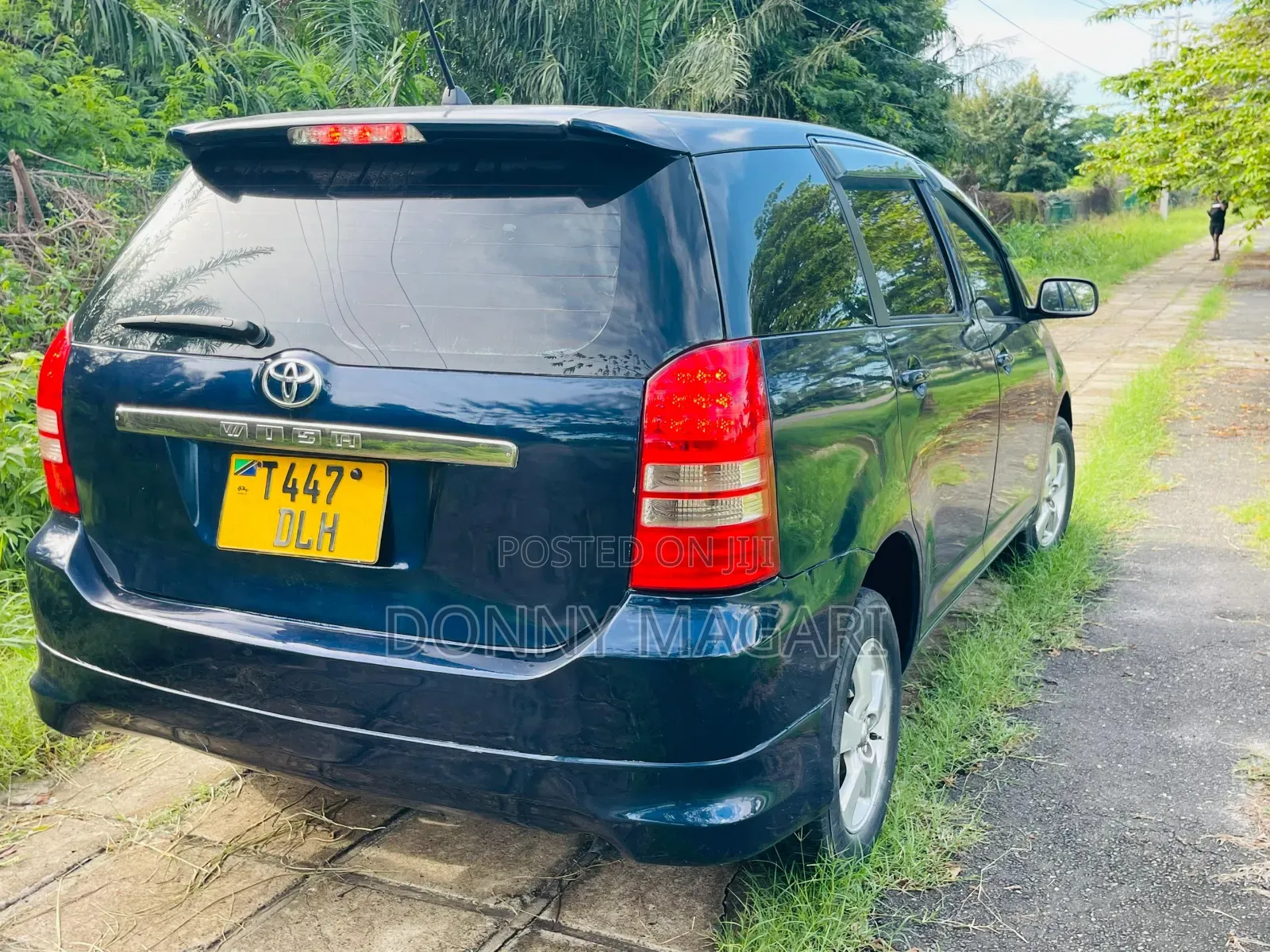 Toyota Wish 2005 Blue