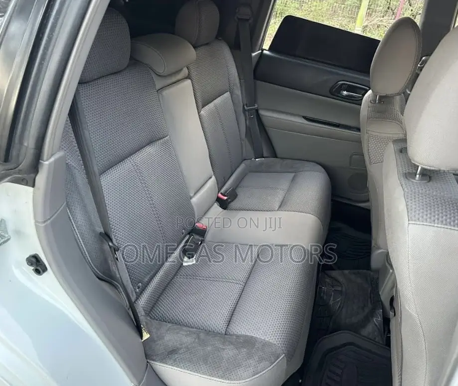 Subaru Forester 2004 Pearl