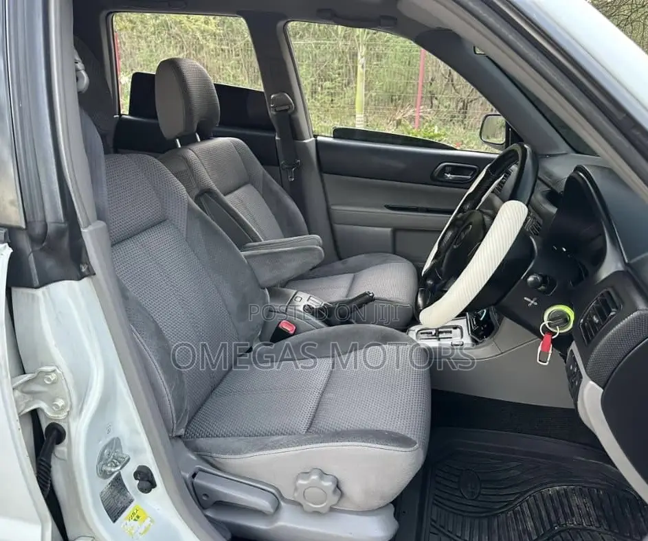 Subaru Forester 2004 Pearl