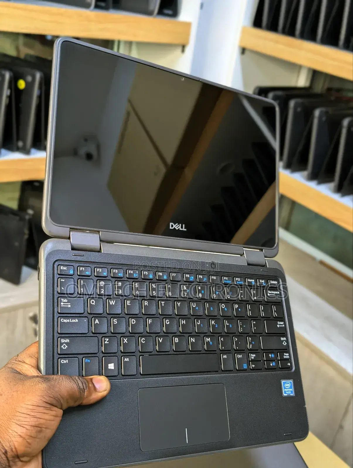 Laptop Dell Latitude 3189 8GB Intel Core 2 Duo SSD 128GB