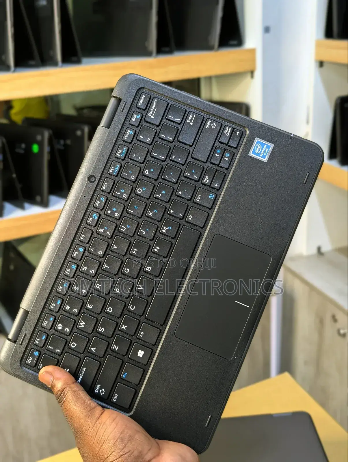 Laptop Dell Latitude 3189 8GB Intel Core 2 Duo SSD 128GB