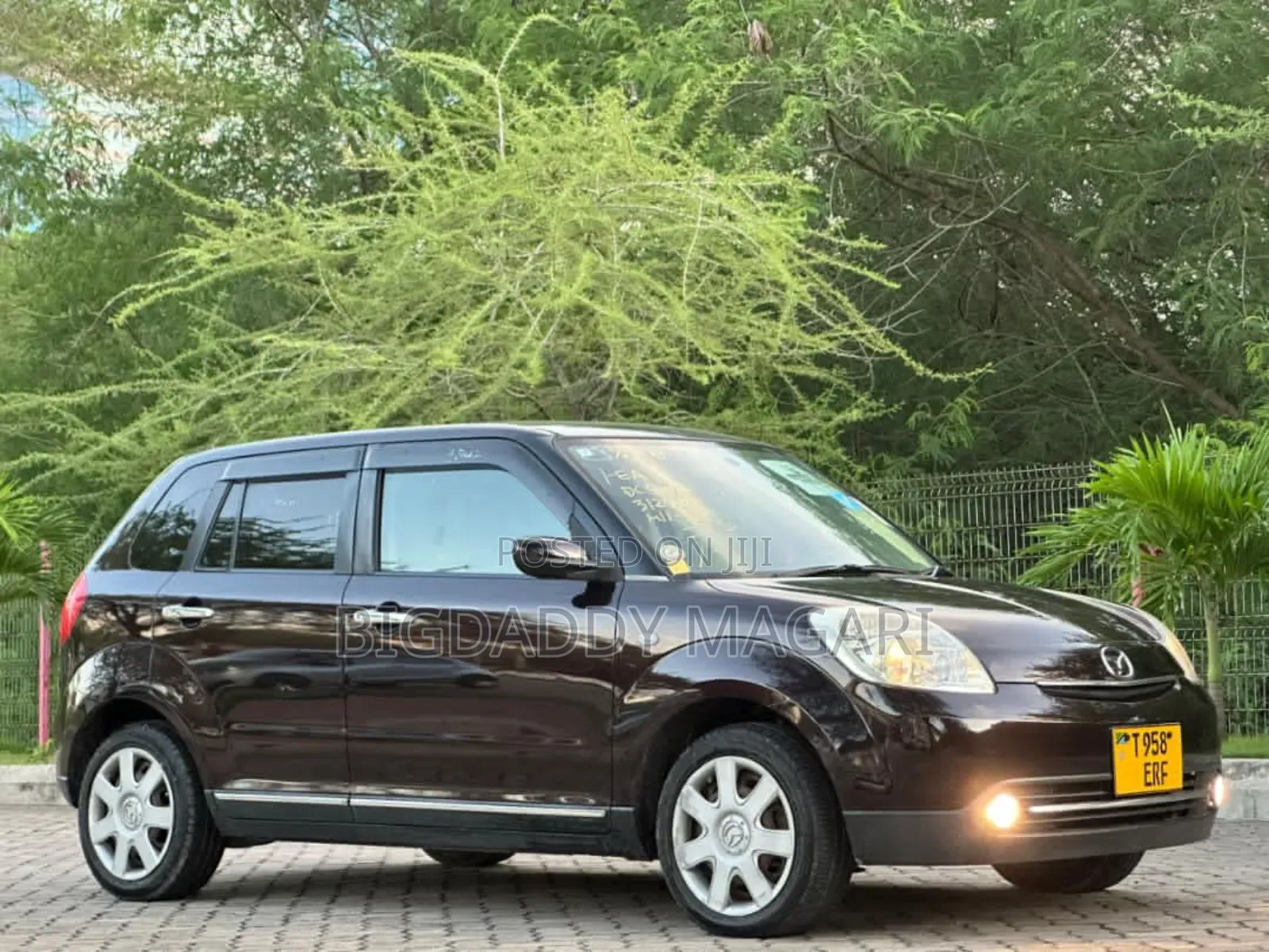 Mazda Verisa 2008 Black