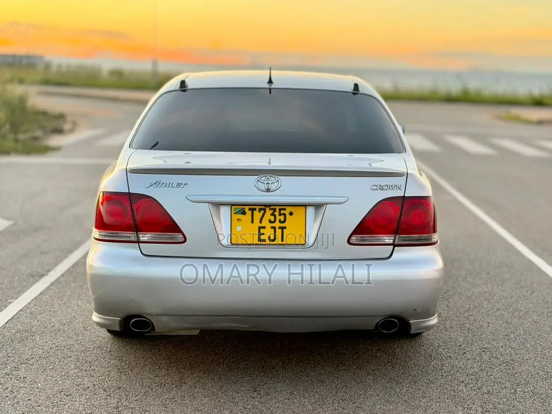 Toyota Crown 2004 Silver
