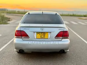 Toyota Crown 2004 Silver