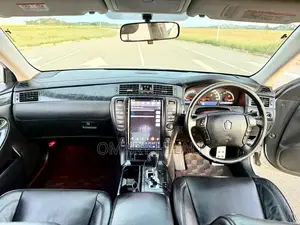Toyota Crown 2004 Silver