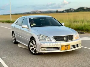 Toyota Crown 2004 Silver