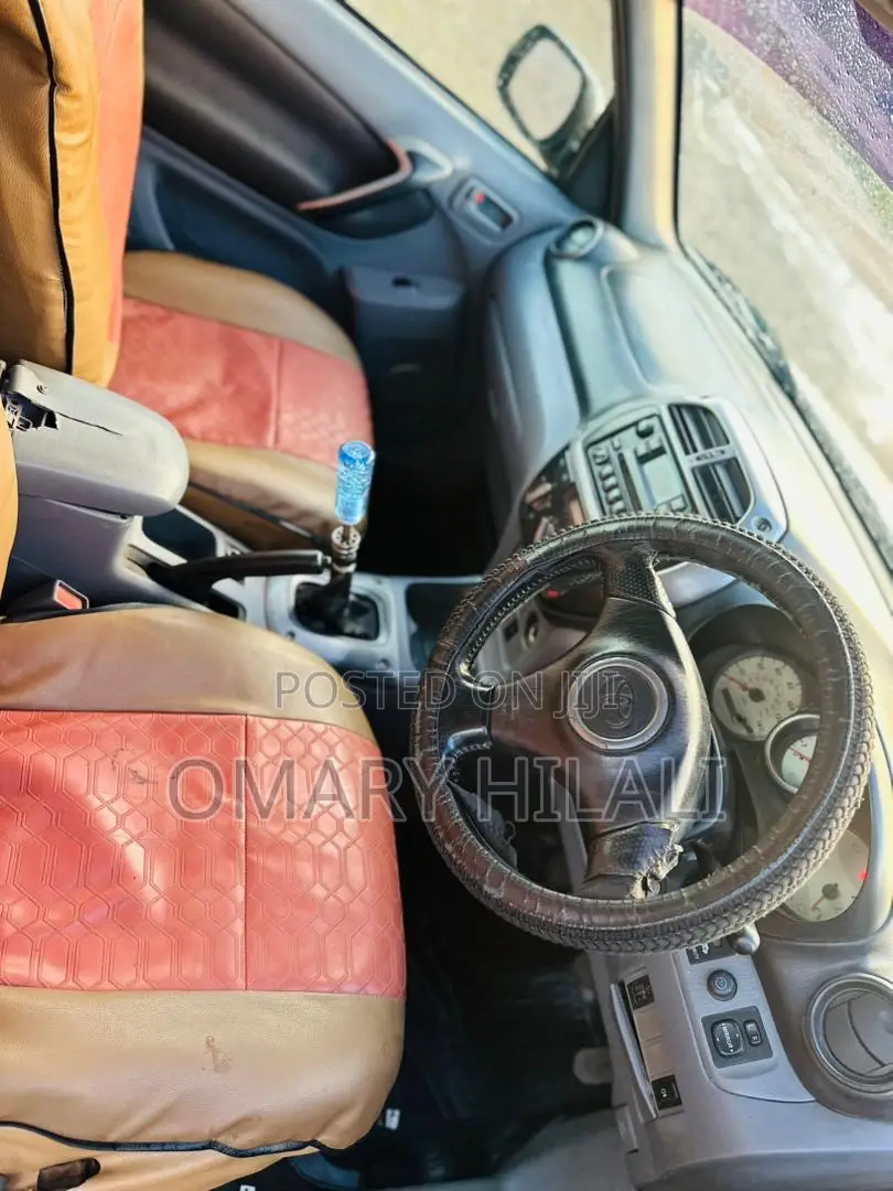 Toyota RAV4 2004 Beige