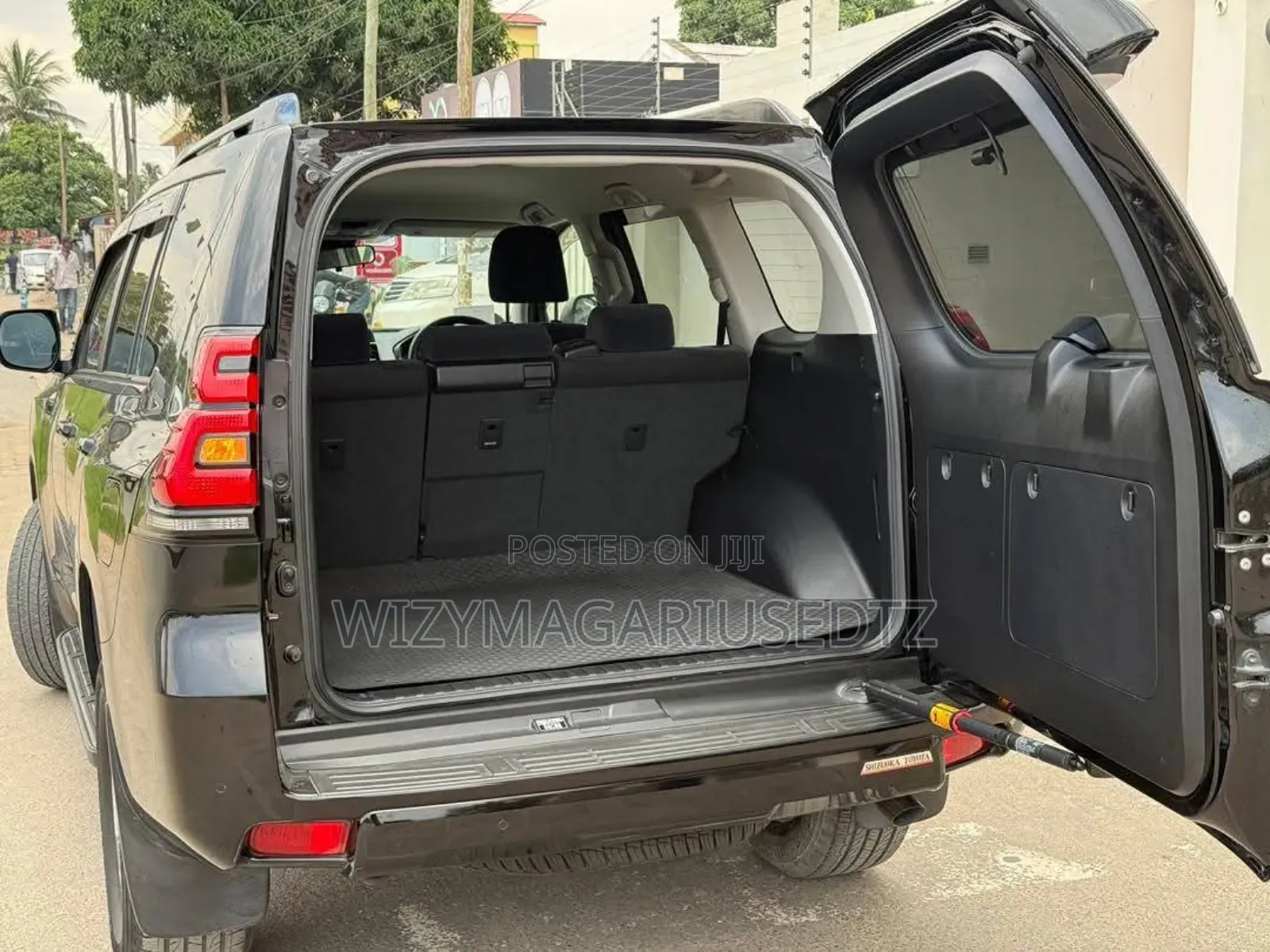 Toyota Land Cruiser Prado 2.8 2020 Purple