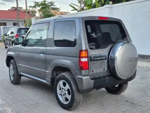 Mitsubishi Pajero Mini 2001 Gray