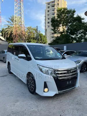 Toyota Noah 2015 White