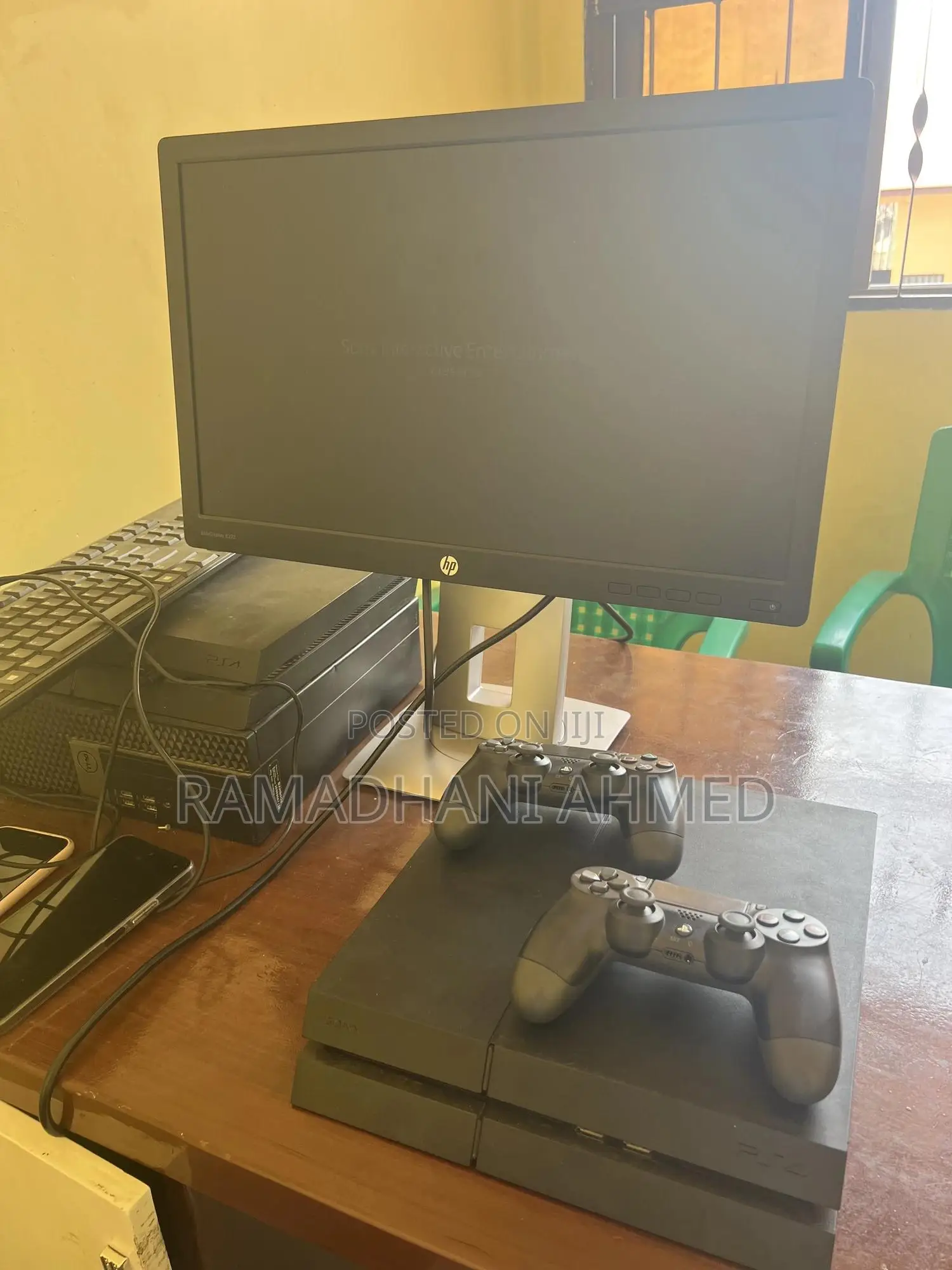 Play Station 4