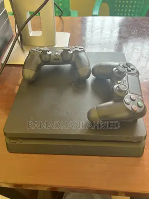 Play Station 4