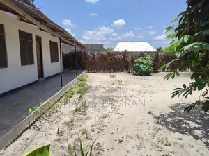 4bdrm House in Kwa Kapungu, Kitunda for sale