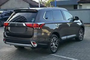 Mitsubishi Outlander 2016 Brown