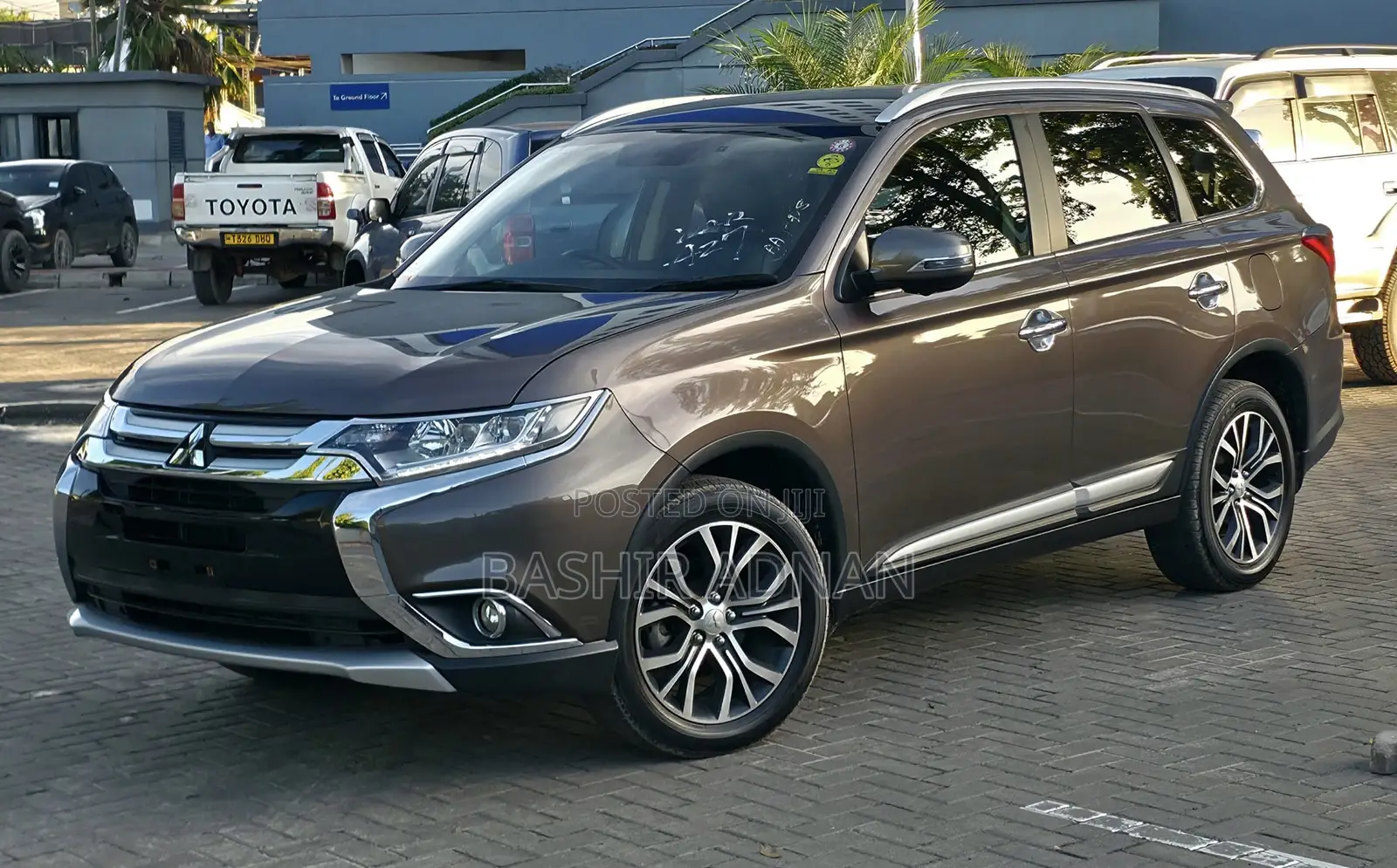 Mitsubishi Outlander 2016 Brown