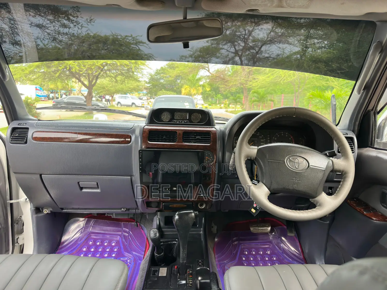 Toyota Land Cruiser Prado 1999 White