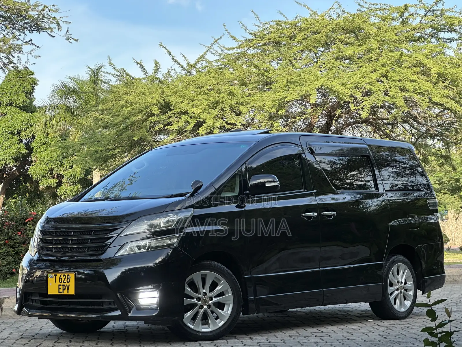 Toyota Alphard 2010 Black