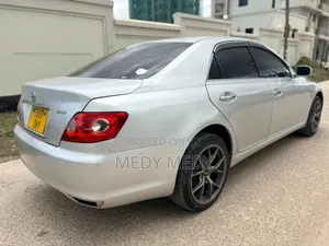 Toyota Mark X 2005 Silver