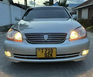 Toyota Mark II 2004 Silver