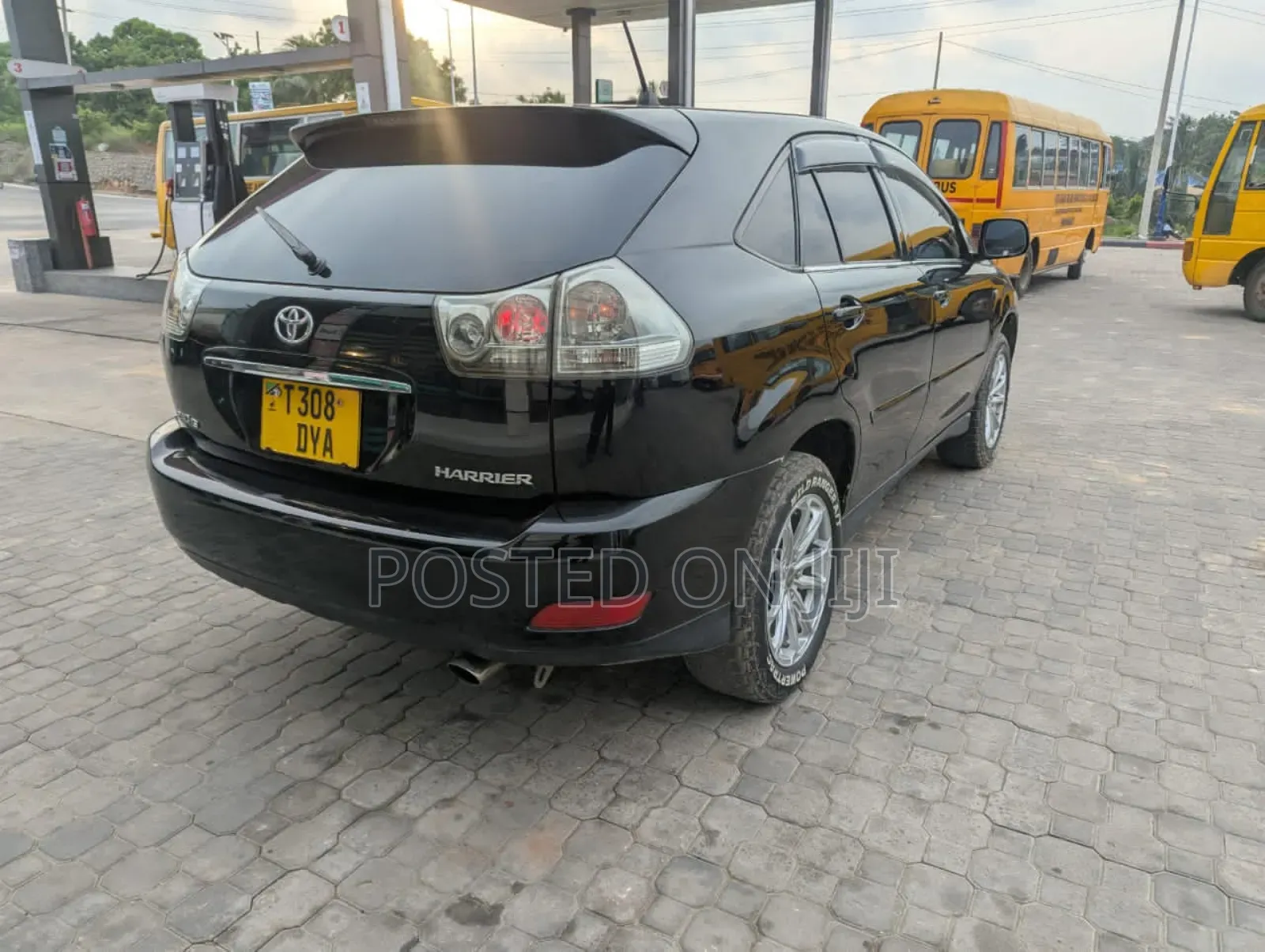 Toyota Harrier 2006 Black