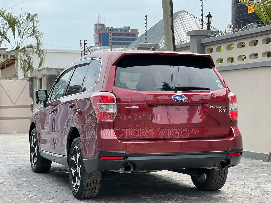Subaru Forester 2014 Red