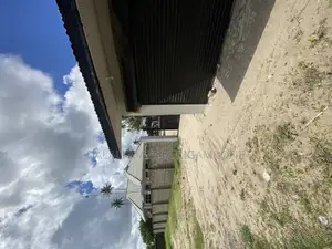 7bdrm House in Kijichi, Kigamboni for sale