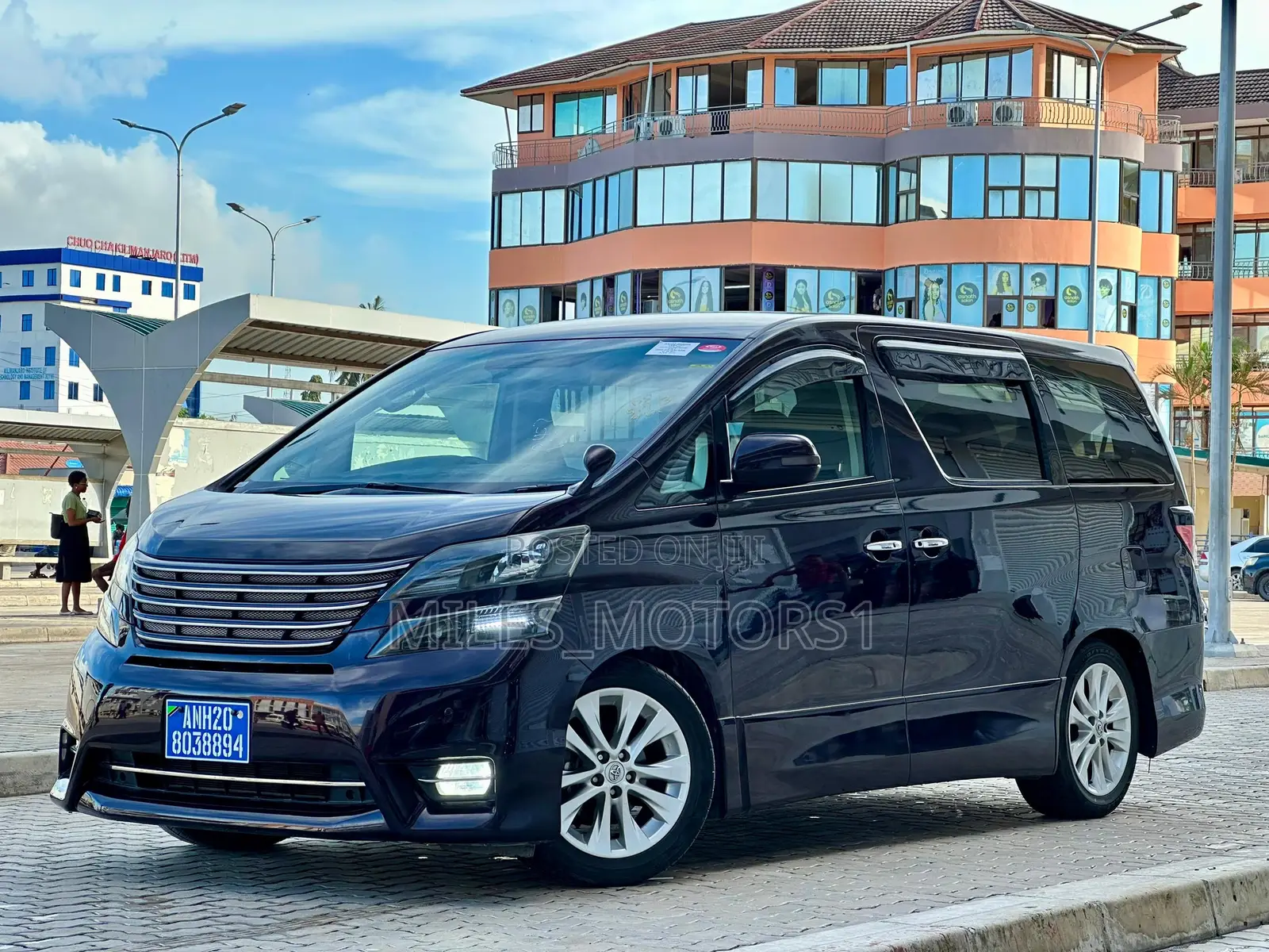 Toyota Vellfire 2009