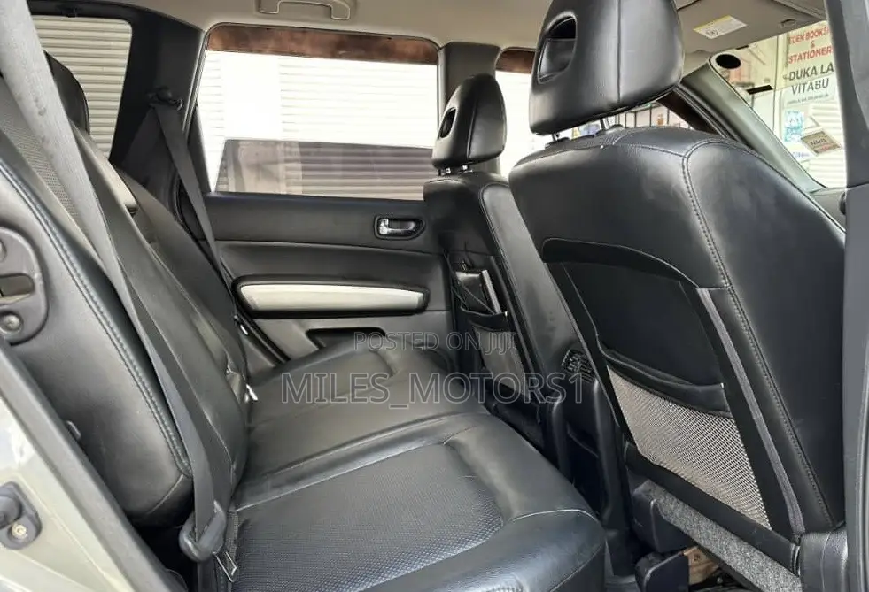 Nissan X-Trail 2010 Gray