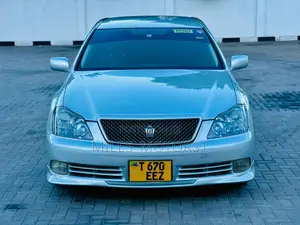 Toyota Crown 2005 Silver