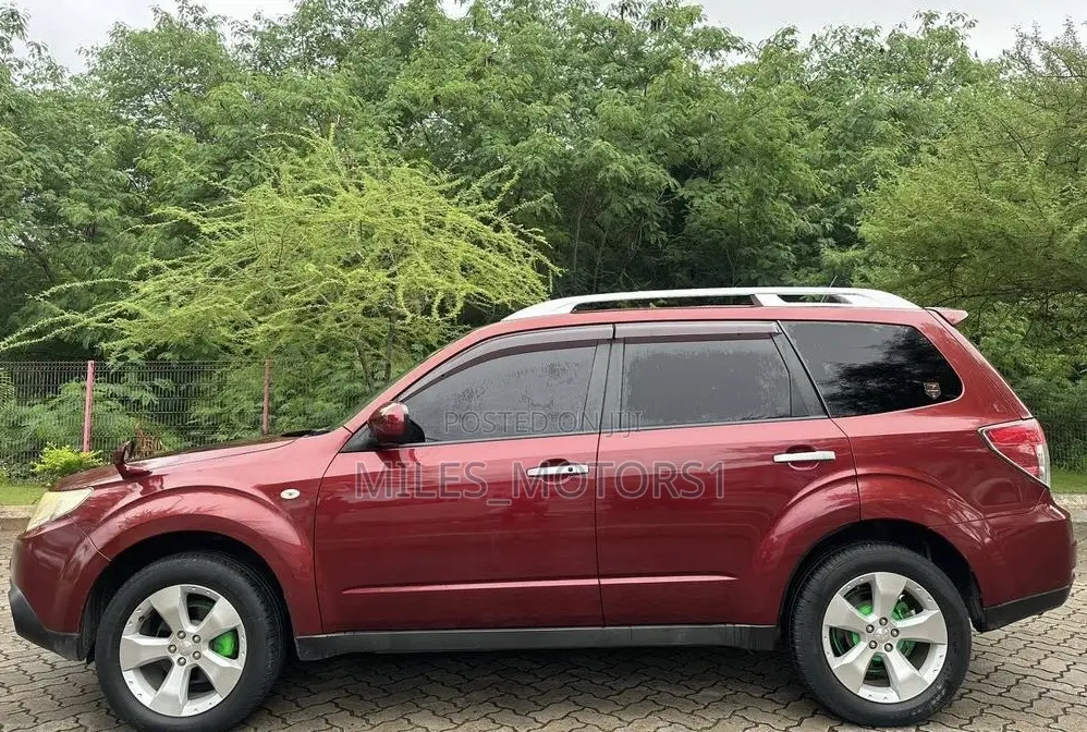 Subaru Forester 2010 Red