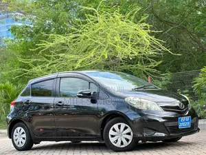 Toyota Vitz 2011 Black