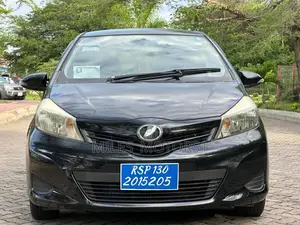 Toyota Vitz 2011 Black