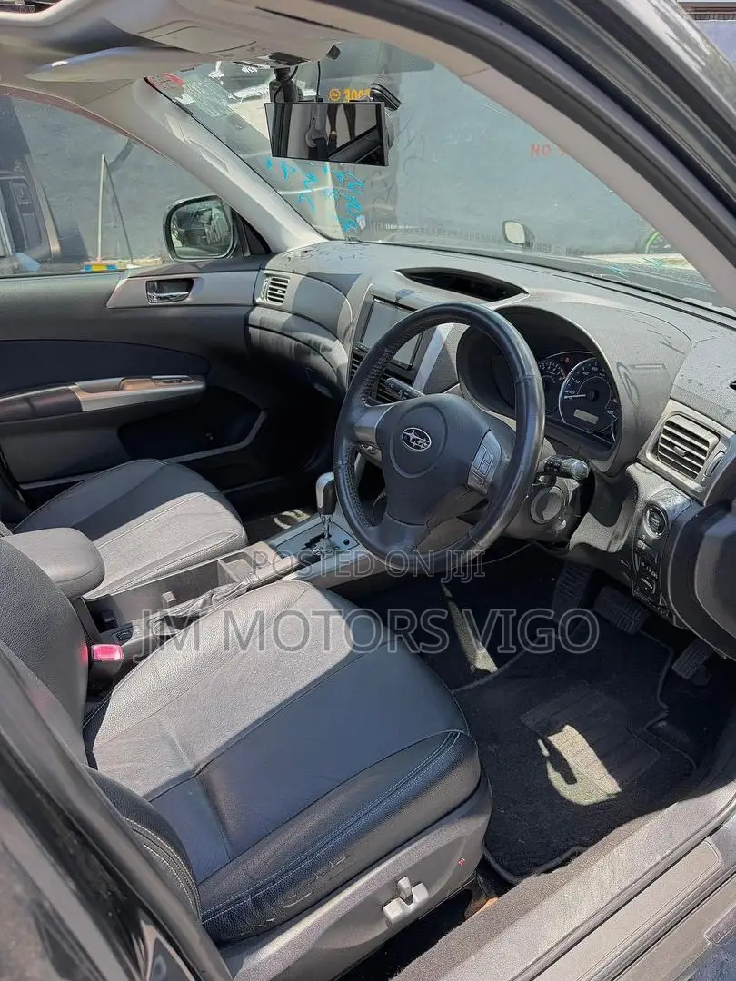 Subaru Forester 2010 Gray