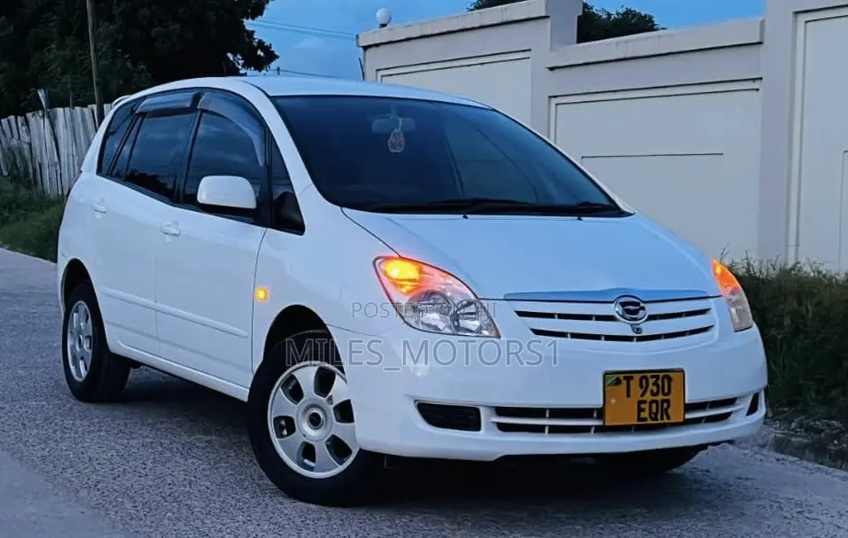 Toyota Corolla Spacio 2006 White