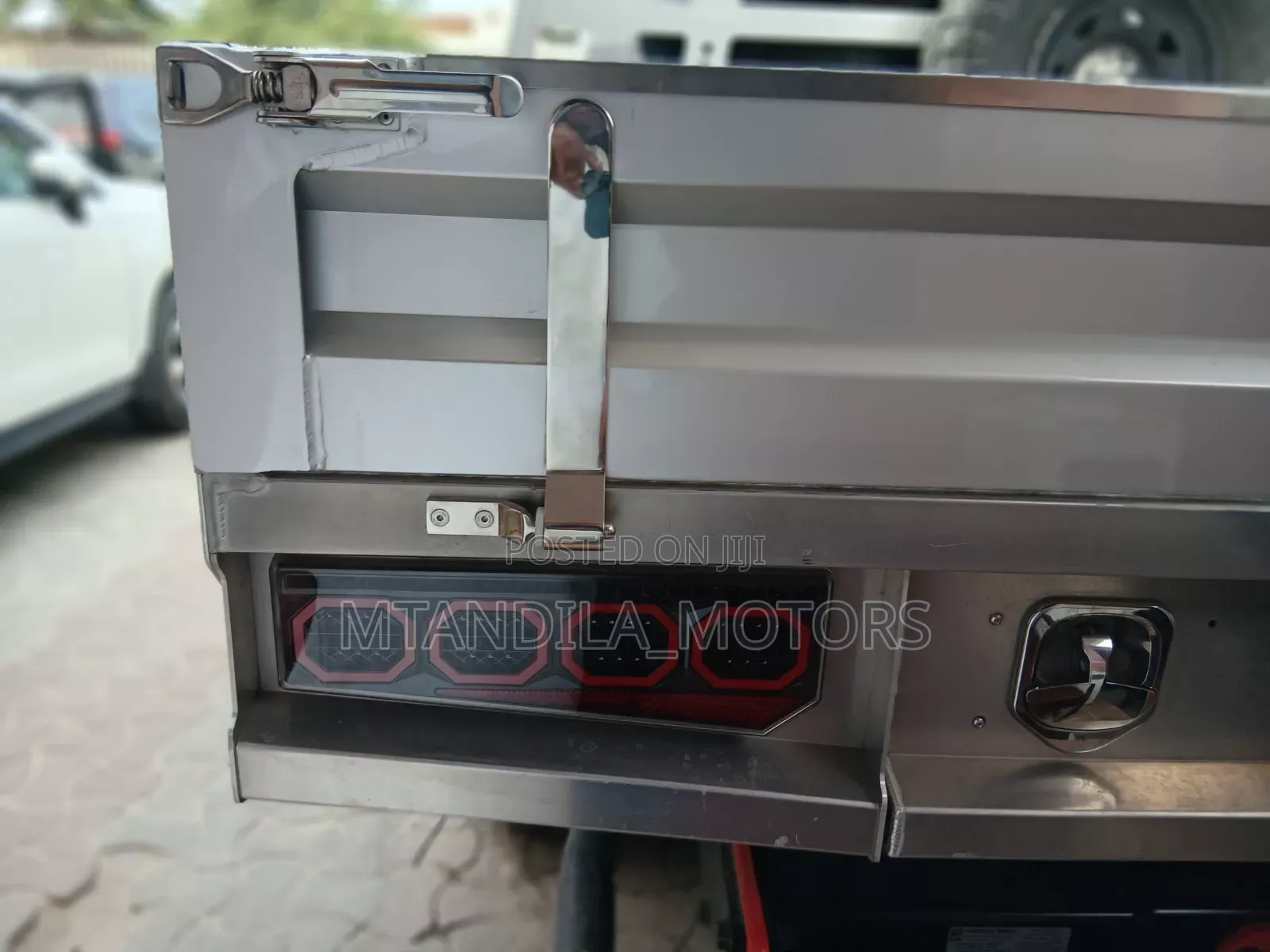 Toyota Land Cruiser LC300 2023 Gray