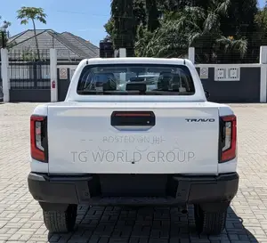 New Toyota Hilux 2025 White