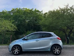 Mazda Demio 2009 Gray