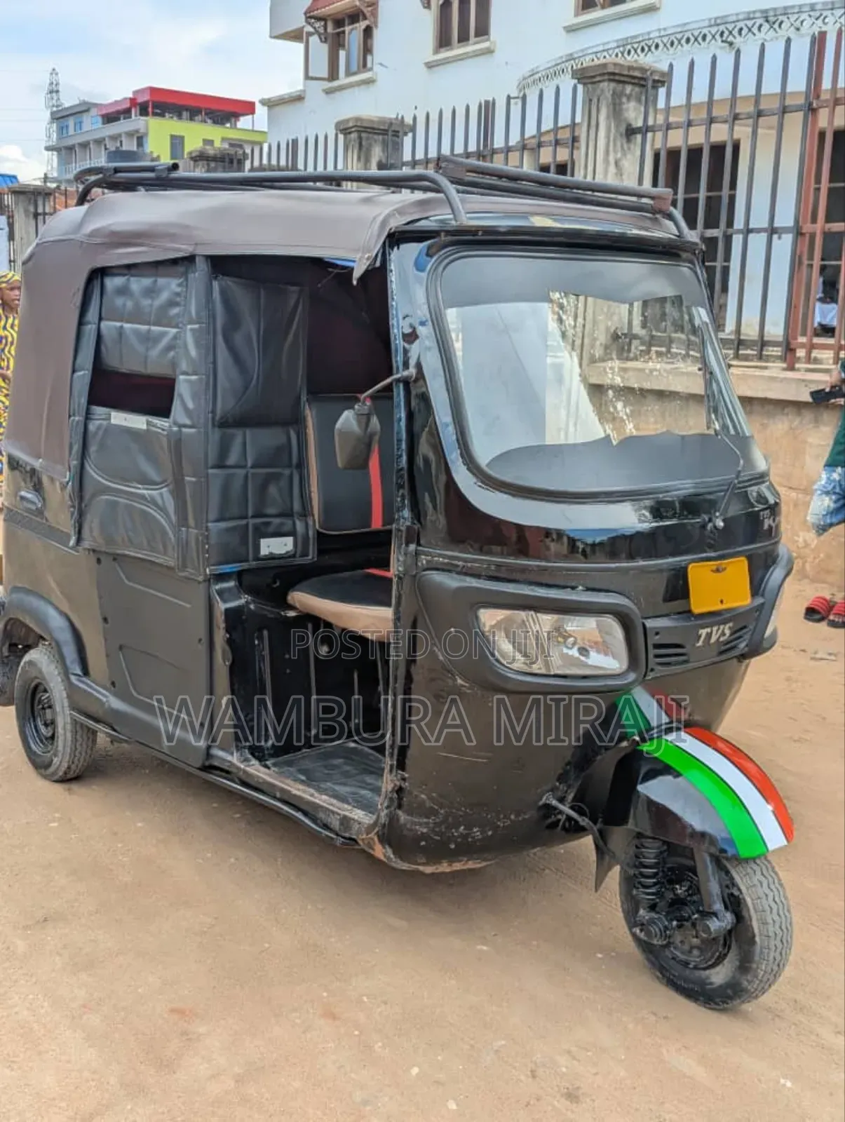 New Bajaj Avenger 200 2025 Black