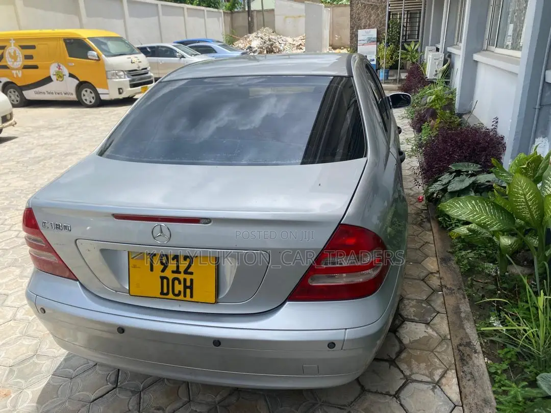 Mercedes-Benz C180 2002 Silver