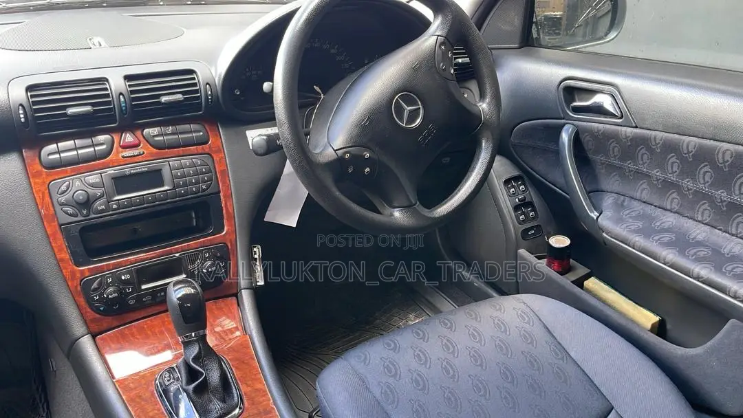 Mercedes-Benz C180 2002 Silver