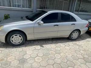 Mercedes-Benz C180 2002 Silver