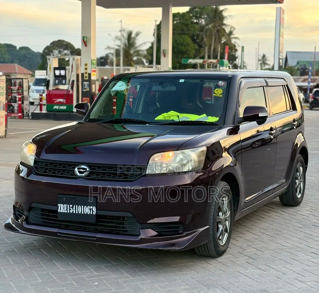 Toyota Corolla Rumion 2011 Burgundy